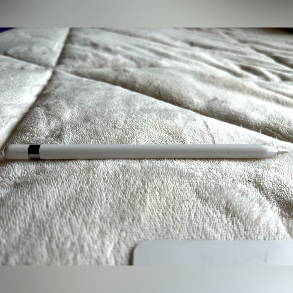 First Generation (1st Gen) Apple Pencil